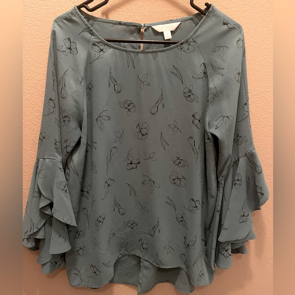 Lauren Conrad flutter sleeve top